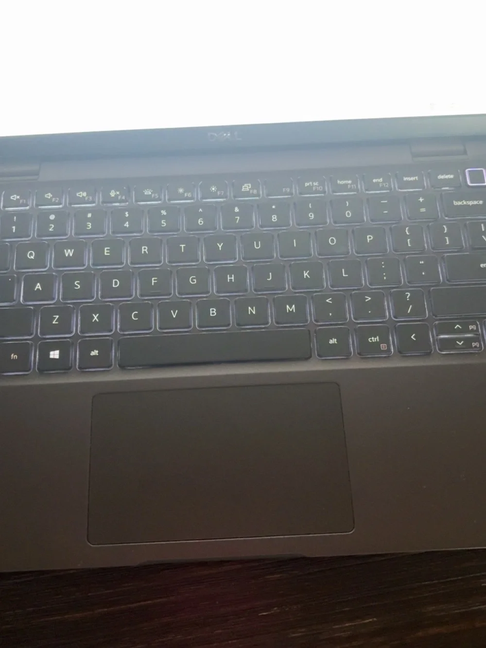 Dell Laptop Latitude 7420 - Black and Silver Accents